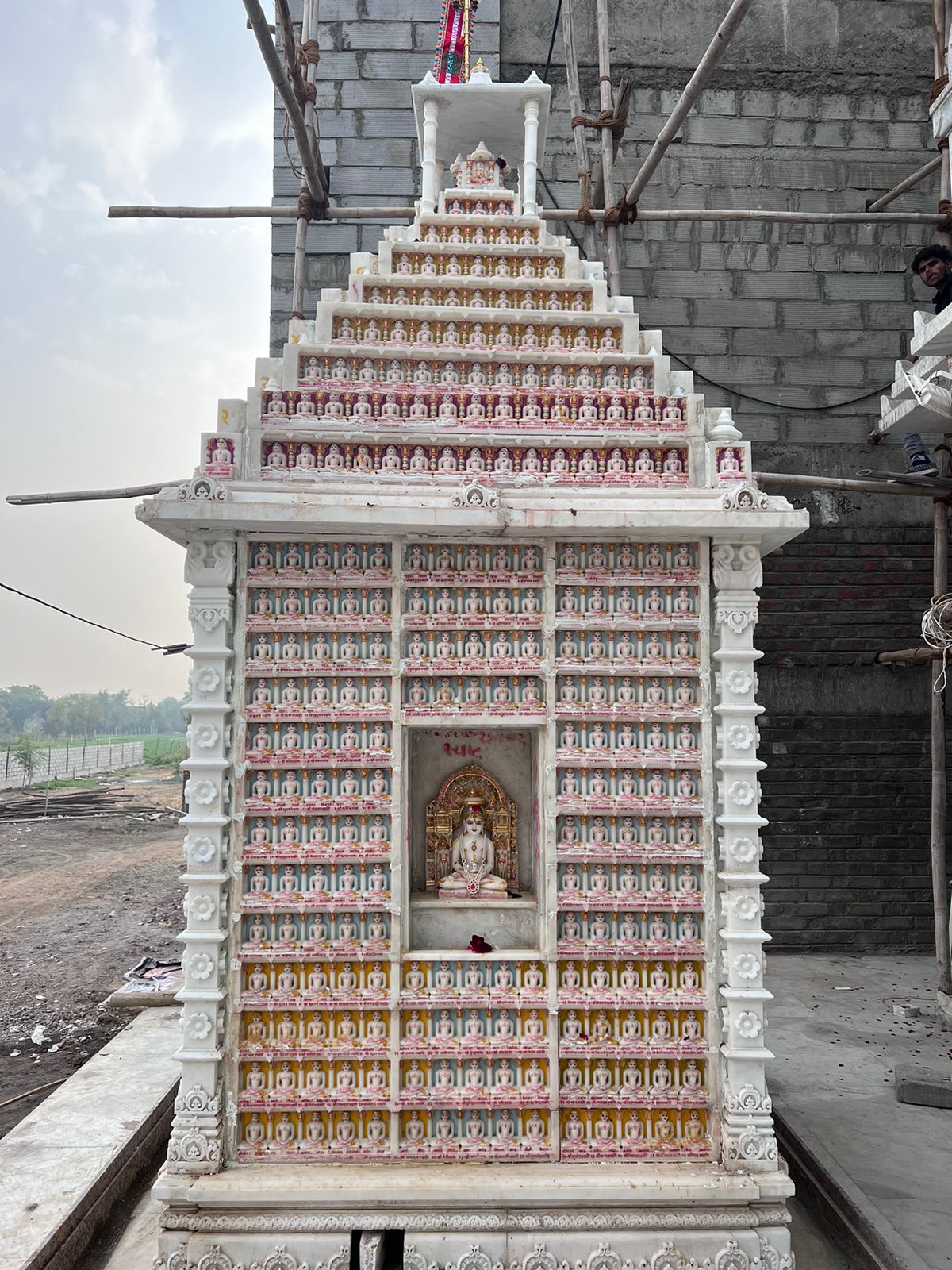 Adinath Derasar & Sahastrakoot Jinalay